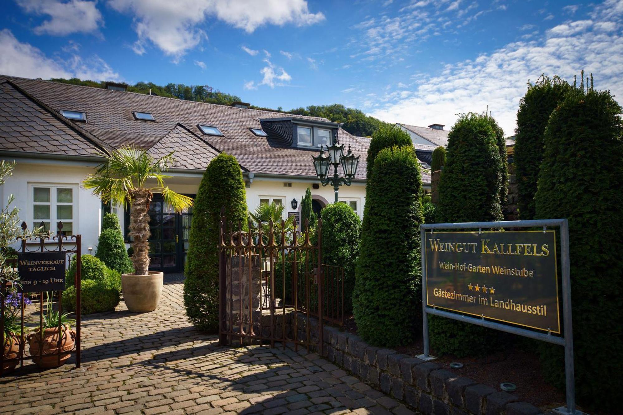 Wein Und Landhaus Kallfels Krov Exterior photo